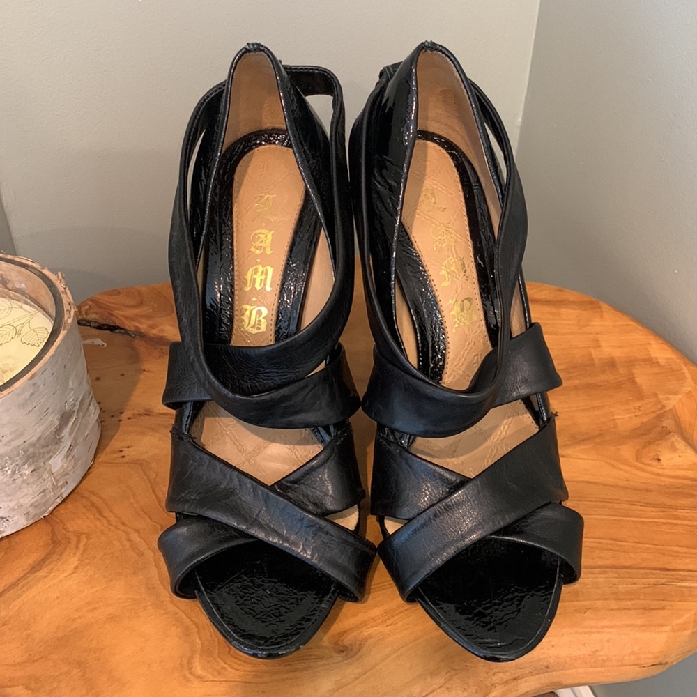 L.A.M.B. 👠 Sexy Brazilian leather heels